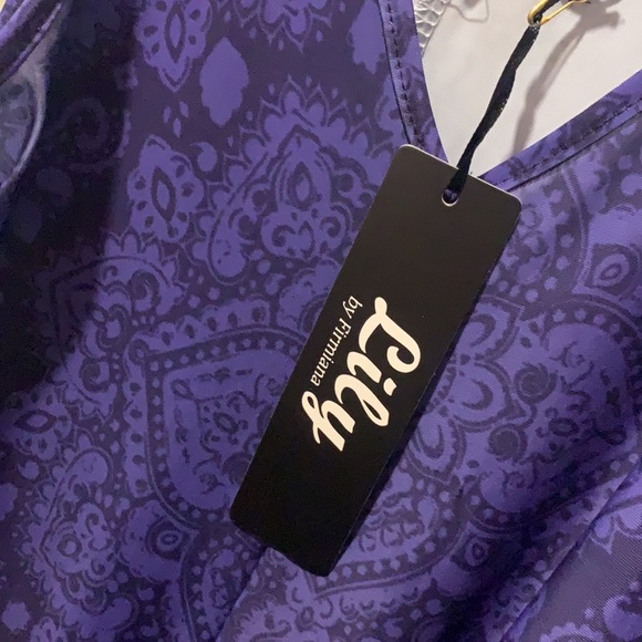 Purple dress - Picture 3 of 4